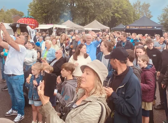 Markt van de Smaak en Peerenbosch Feest in Roosdaal