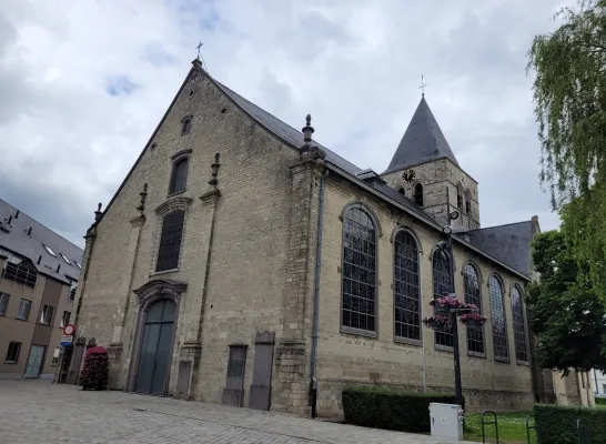 De kerk in Opwijk