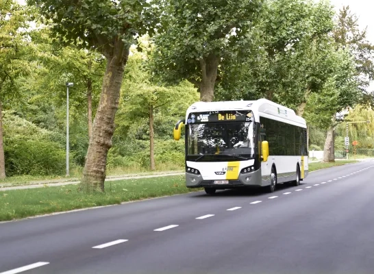 Een bus van De Lijn