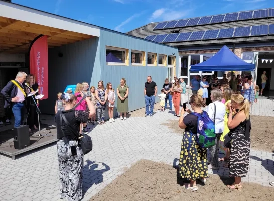 Gebouw Buitenschoolse Kinderopvang feestelijk geopend