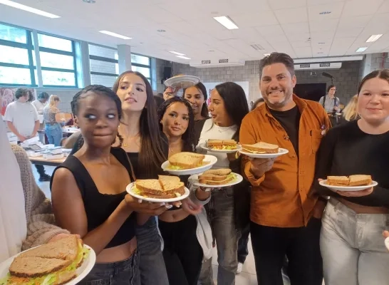 Bijna 10 procent van de kinderen in ons land komt regelmatig zonder eten aan op school