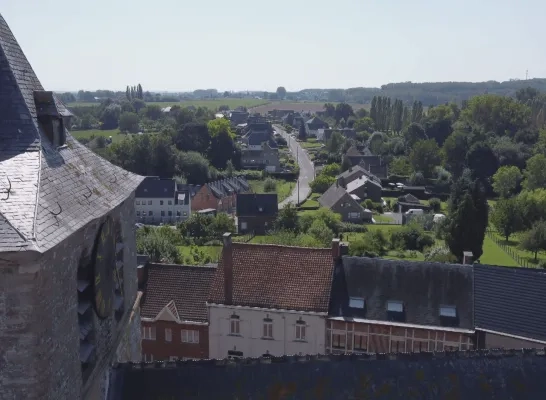 De kerktoren van Gooik, binnenkort Pajottegem