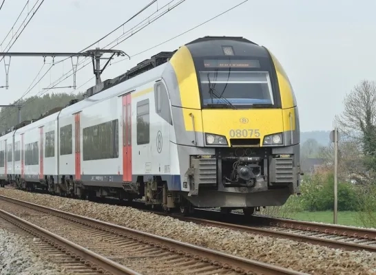 Nog maar een trein per uur op lijn 60 is te weinig, vinden de ondertekenaars