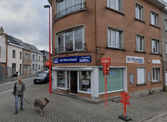 Minderjarige overvallers krantenwinkel laten kluis vallen