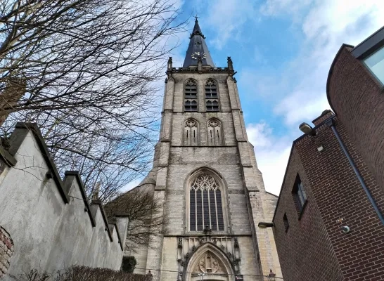 Sint-Genesius-Rode wil niet meer mee betalen voor de restauratie van de kerk in Alsemberg: “Er is geen overleg geweest” 