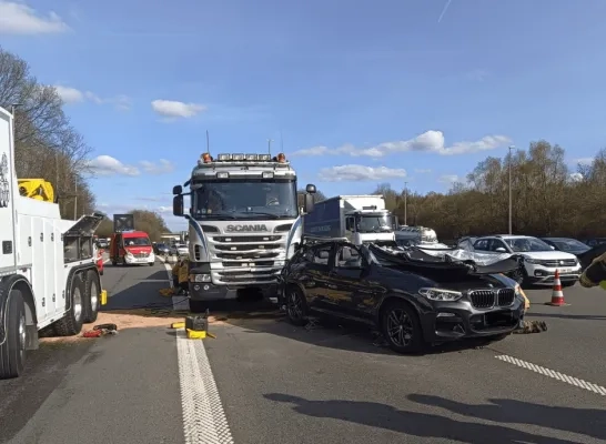 Ongeval vrachtwagen personenauto