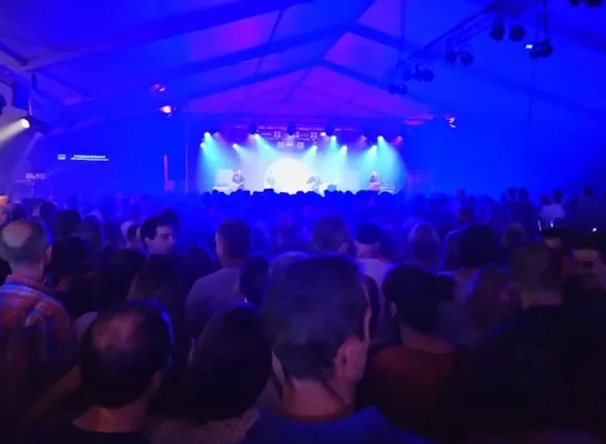 festivhalle2016.jpg