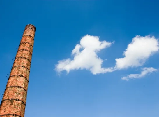 chimney-with-blue-sky-and-clouds-1206658-639x424.jpg