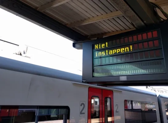 nmbs10.jpg