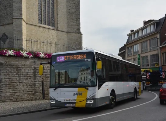 busdelijnoverijse.jpg