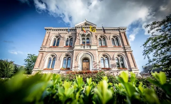 Het gemeentehuis van Asse