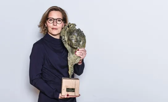 Ine Van Wymersch bekroond met prestigieuze Leadership Award van ondernemersorganisatie ETION: “Ze brengt een hoopvol verhaal in een wereld die harder wordt” 