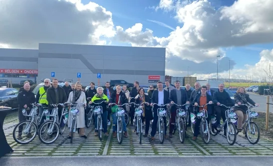 Het deelfietssysteem met nextbike werd voorgesteld in Roosdaal