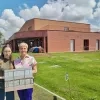 De gloednieuwe dorpsschool in Oetingen (Gooik)