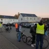 fietslichtcontrole aan de schoolpoort van KOBOS