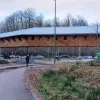 De fietsersbrug over het Vierarmenkruispunt