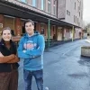 Directeur Valerie De Roeck en leerkracht Jeroen Degrieck