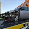 Een personenwagen en een bus van De Lijn botsten op elkaar